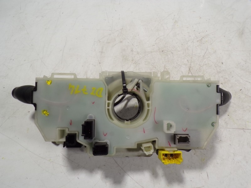 Recambio de mando luces para renault latitude 2.0 dci diesel fap referencia OEM IAM 255670009R 255670009R 