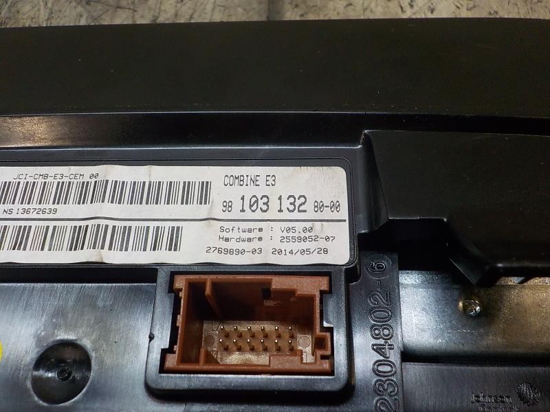 Recambio de cuadro instrumentos para citroën c4 cactus 1.2 12v vti referencia OEM IAM 9810313280  