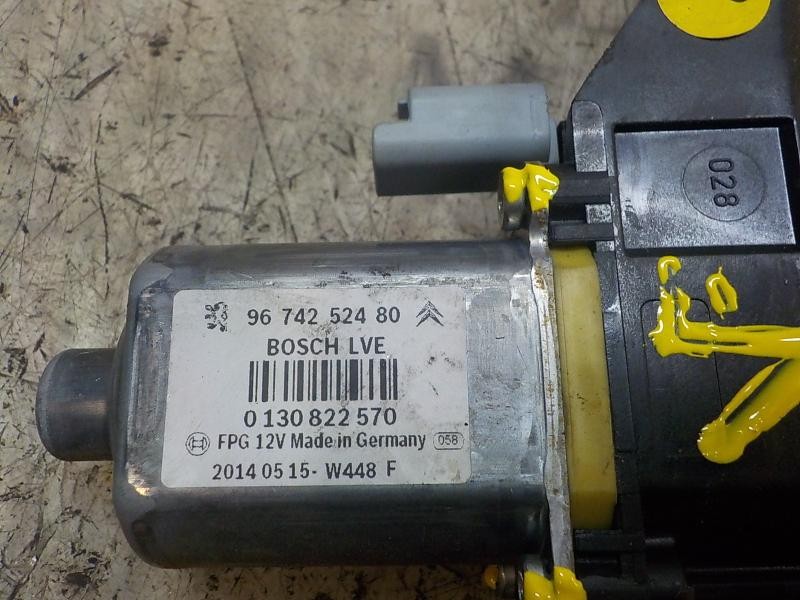 Recambio de elevalunas delantero derecho para citroën c4 cactus 1.2 12v vti referencia OEM IAM 9810287480  