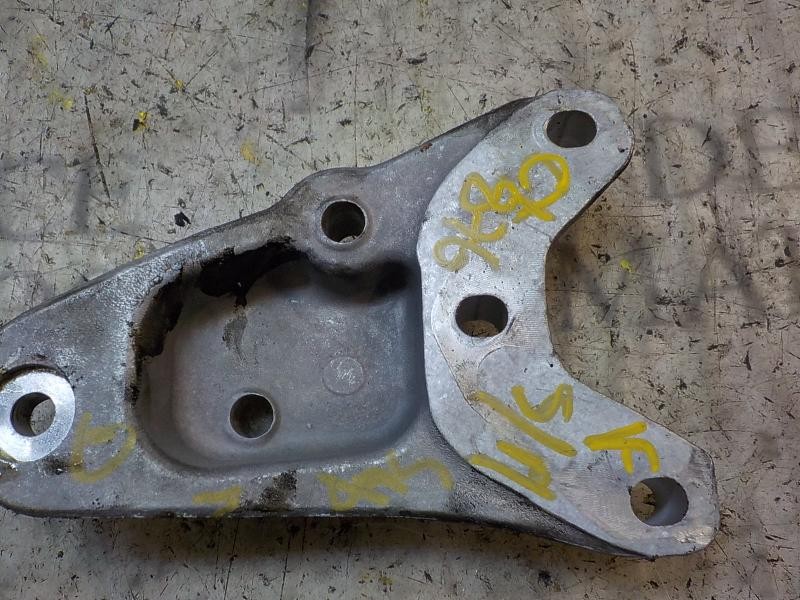 Recambio de soporte motor derecho para skoda fabia (5j2 ) 1.2 12v referencia OEM IAM   