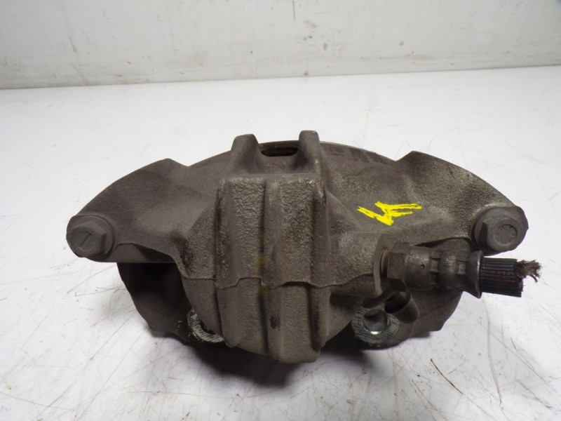 Recambio de pinza freno delantera derecha para peugeot 208 1.6 blue-hdi fap referencia OEM IAM 4400R7 9805497780 