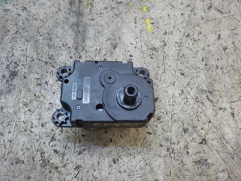 Recambio de motor electrico para citroën c4 cactus 1.2 12v vti referencia OEM IAM 6479E1  