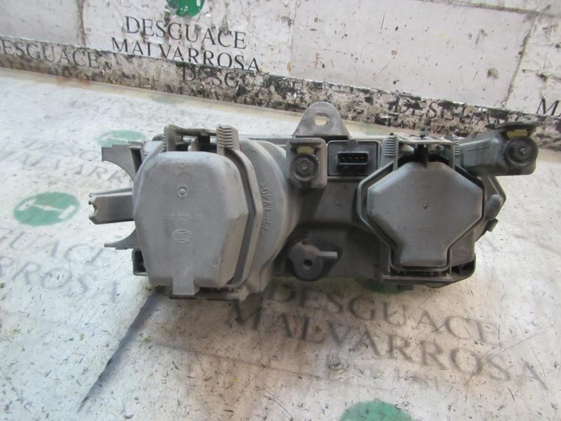 Recambio de faro izquierdo para alfa romeo 146 2.0 turbodiesel referencia OEM IAM   