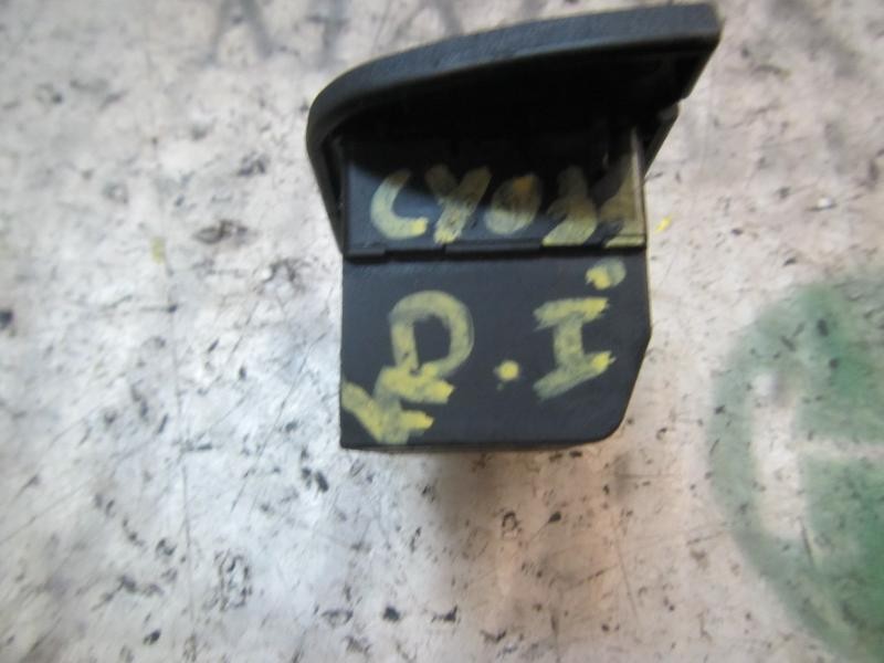 Recambio de mando elevalunas delantero izquierdo para alfa romeo 146 2.0 turbodiesel referencia OEM IAM   