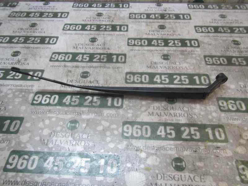 Recambio de brazo limpia delantero derecho para toyota auris 1.4 turbodiesel cat referencia OEM IAM 8521102181  