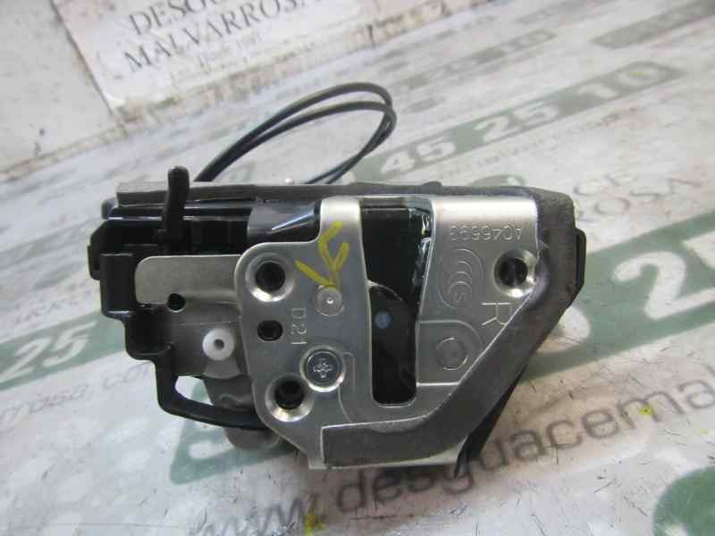 Recambio de cerradura puerta trasera derecha para toyota auris 1.4 turbodiesel cat referencia OEM IAM 6905002180  