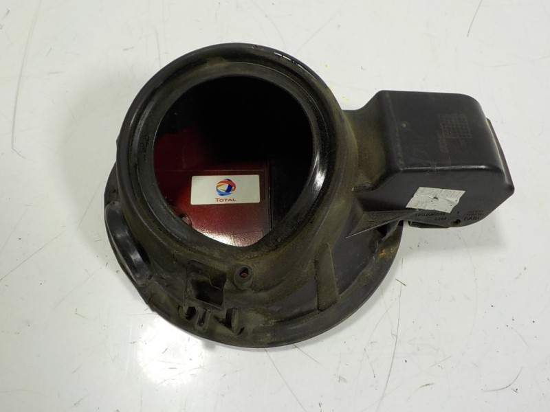 Recambio de tapa combustible para peugeot 208 1.6 blue-hdi fap referencia OEM IAM 9807206080 9807206080 