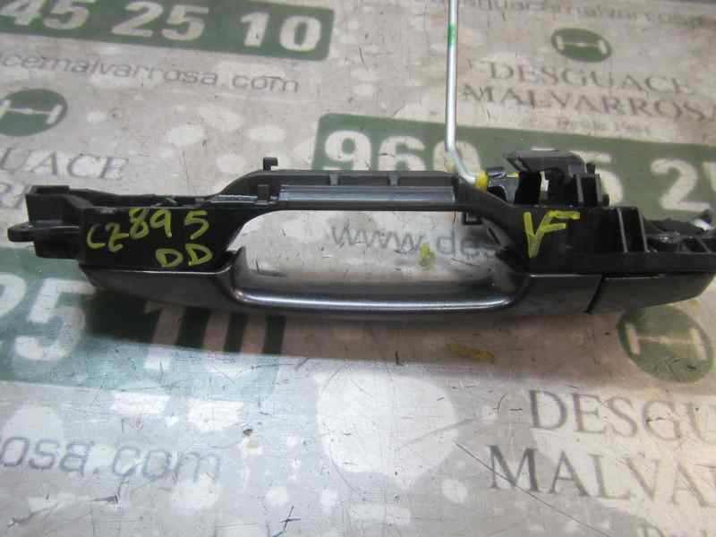 Recambio de maneta exterior delantera derecha para toyota auris 1.4 turbodiesel cat referencia OEM IAM 692110D901  