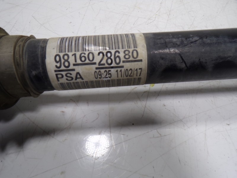 Recambio de transmision derecha para peugeot 208 1.6 blue-hdi fap referencia OEM IAM 9816028680 9816028680 