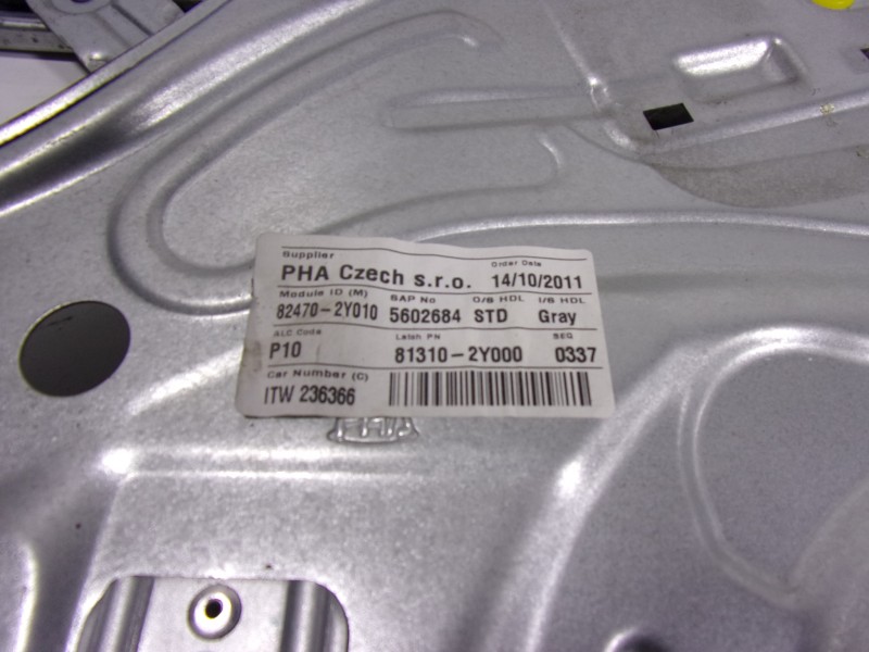 Recambio de elevalunas delantero izquierdo para hyundai ix35 1.7 crdi cat referencia OEM IAM 824012Y000 824702Y010 