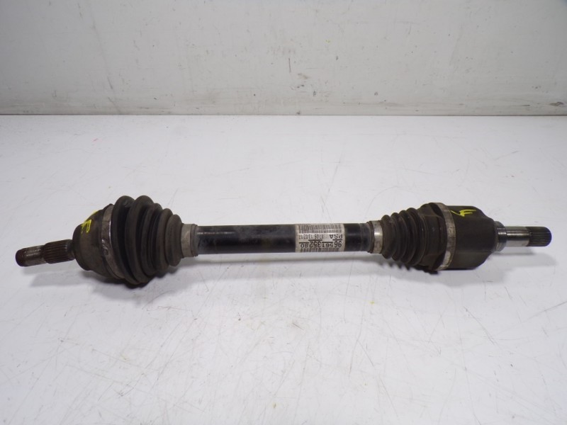 Recambio de transmision izquierda para peugeot 208 1.6 blue-hdi fap referencia OEM IAM 3272LG 9856135280 