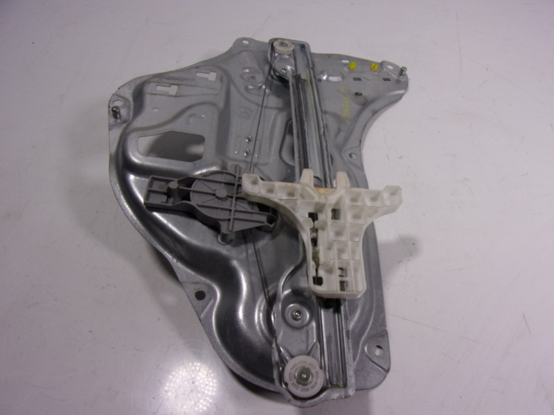 Recambio de elevalunas trasero derecho para hyundai ix35 1.7 crdi cat referencia OEM IAM 834022Y000 834802Y010 