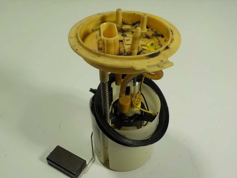 Recambio de aforador para volkswagen golf vi (5k1) gtd referencia OEM IAM 1K0919050AB 1K0919050AB 