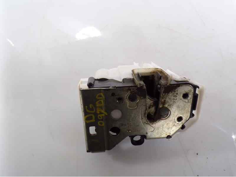 Recambio de cerradura puerta delantera derecha para opel combo d 1.3 16v cdti referencia OEM IAM   