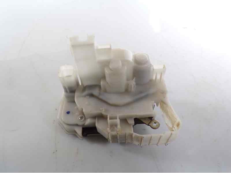 Recambio de cerradura puerta lateral derecha para opel combo d 1.3 16v cdti referencia OEM IAM   