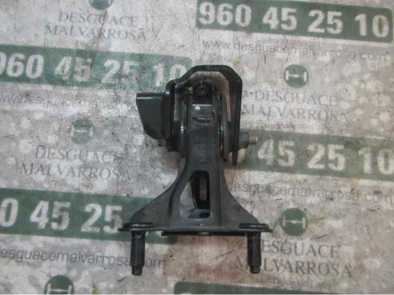 Recambio de soporte cambio para toyota auris 1.4 turbodiesel cat referencia OEM IAM 123710D180  