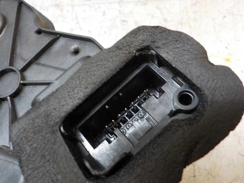 Recambio de cerradura puerta delantera izquierda para skoda octavia combi (5e5) style referencia OEM IAM 5E1837015A  