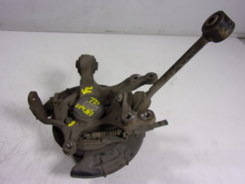 Recambio de mangueta trasera derecha para hyundai ix35 1.7 crdi cat referencia OEM IAM 527202S000  527303S200