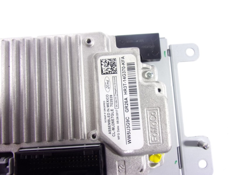 Recambio de pantalla multifuncion para ford mustang 2.3 ecoboost cat referencia OEM IAM 1925017 HR3T14G370KFA 