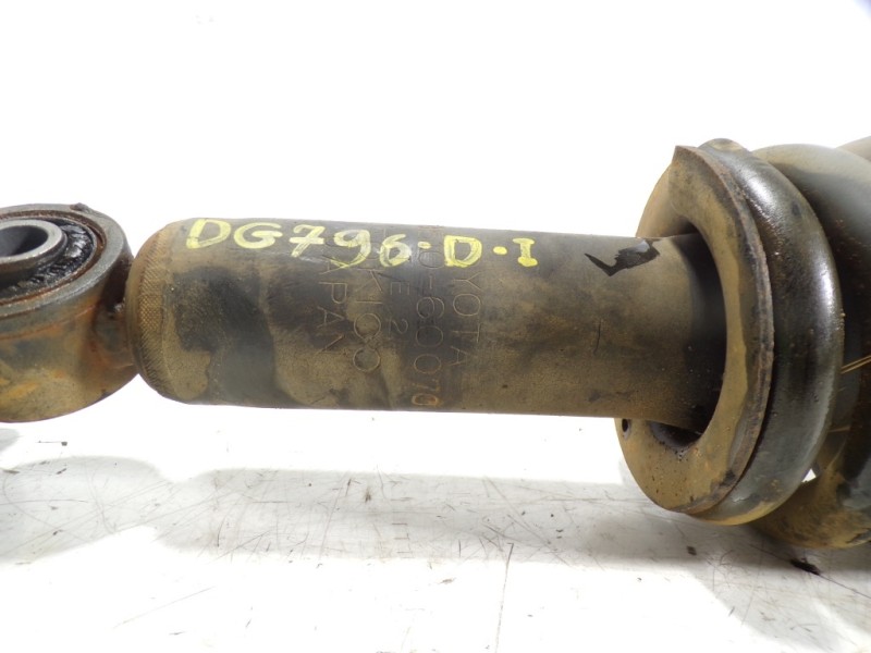 Recambio de amortiguador delantero izquierdo para toyota land cruiser (j9) 3.0 turbodiesel referencia OEM IAM  4851060070 