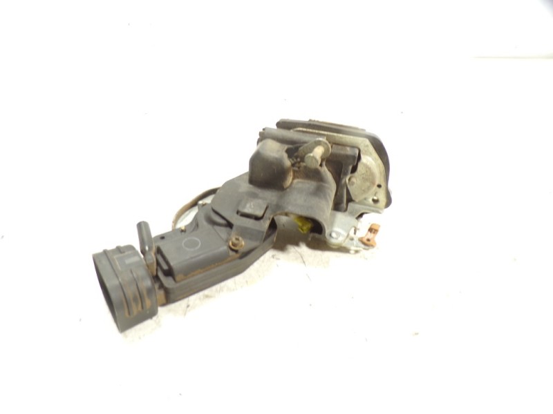 Recambio de cerradura puerta trasera derecha para toyota land cruiser (j9) 3.0 turbodiesel referencia OEM IAM   