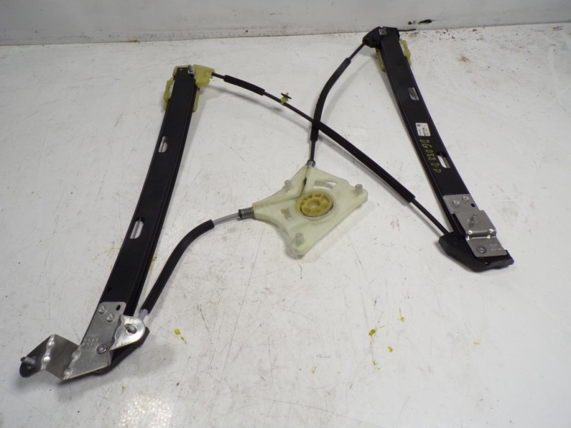 Recambio de elevalunas delantero derecho para volkswagen polo 1.0 referencia OEM IAM 2G4837462B 2G4837462B 