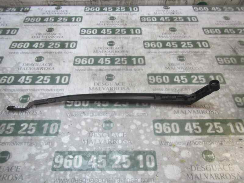 Recambio de brazo limpia delantero derecho para toyota verso 1.6 d-4d cat referencia OEM IAM 852110F030  
