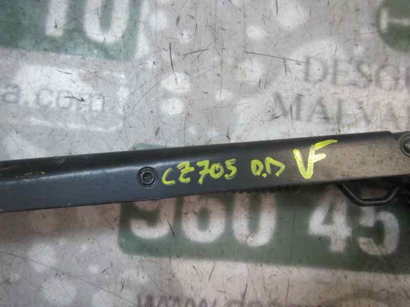 Recambio de brazo limpia delantero derecho para toyota verso 1.6 d-4d cat referencia OEM IAM 852110F030  