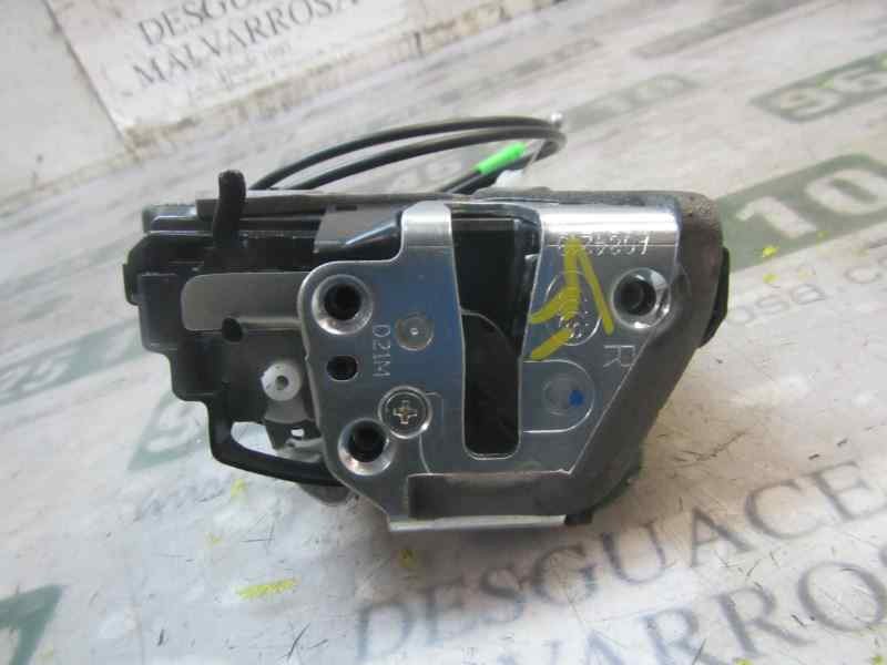 Recambio de cerradura puerta trasera derecha para toyota verso 1.6 d-4d cat referencia OEM IAM 690500F031  