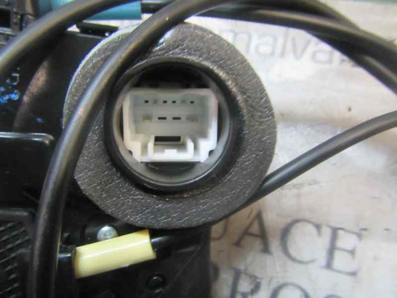 Recambio de cerradura puerta trasera derecha para toyota verso 1.6 d-4d cat referencia OEM IAM 690500F031  