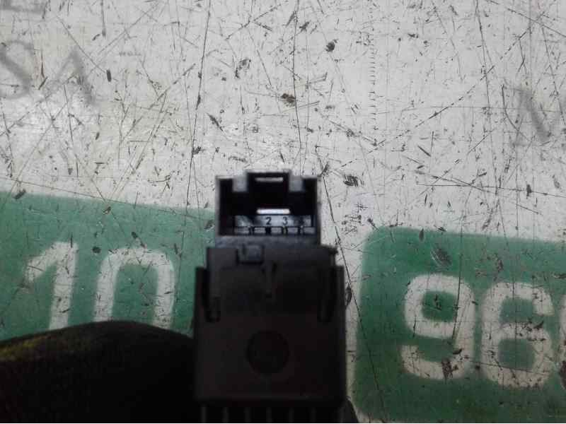 Recambio de mando elevalunas trasero izquierdo para volkswagen golf vii lim. (5g1) advance bluemotion referencia OEM IAM 5G09598