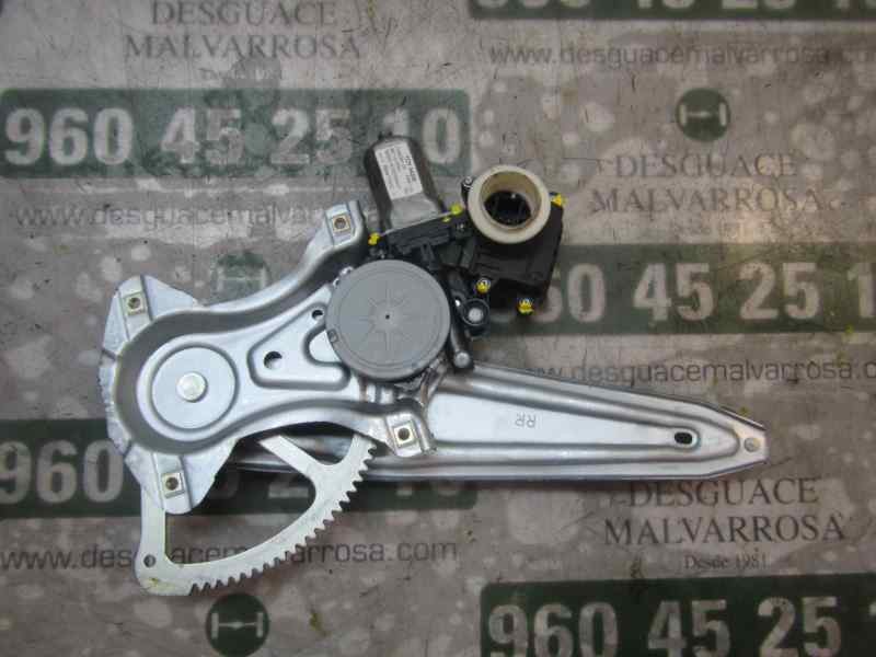 Recambio de elevalunas trasero derecho para toyota verso 1.6 d-4d cat referencia OEM IAM 698300F041  