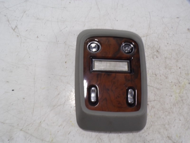 Recambio de piloto interior para bentley arnage referencia OEM IAM   