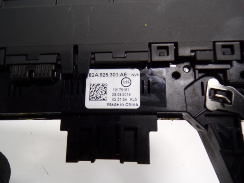 Recambio de warning para audi a1 sportback (gba) 1.0 tfsi referencia OEM IAM 82A925301AE 82A925301AE 