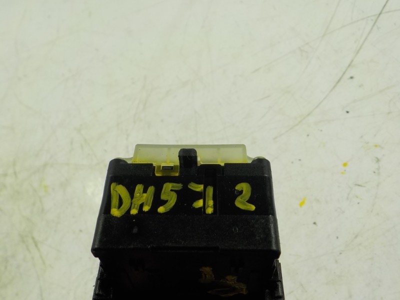 Recambio de mando limpia para hyundai i30 1.6 crdi cat referencia OEM IAM  934202R010 