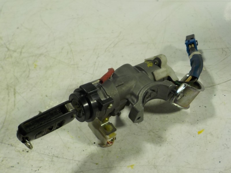 Recambio de antirrobo para hyundai i30 1.6 crdi cat referencia OEM IAM   