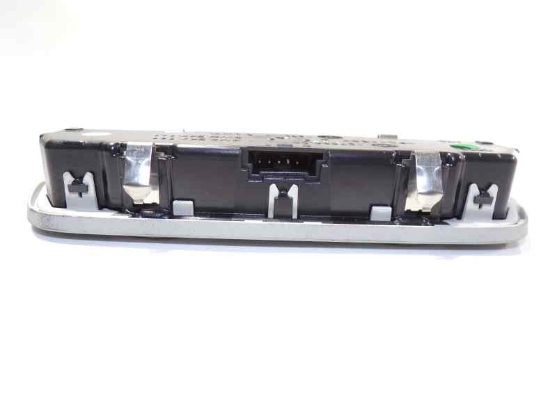 Recambio de piloto interior para audi q7 (4m) 3.0 tdi quattro referencia OEM IAM 4M0947111ET1 4M0947111 19758600