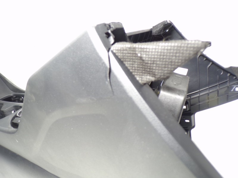 Recambio de apoyabrazos central para hyundai tucson 1.6 crdi referencia OEM IAM  84680N7210NNB 