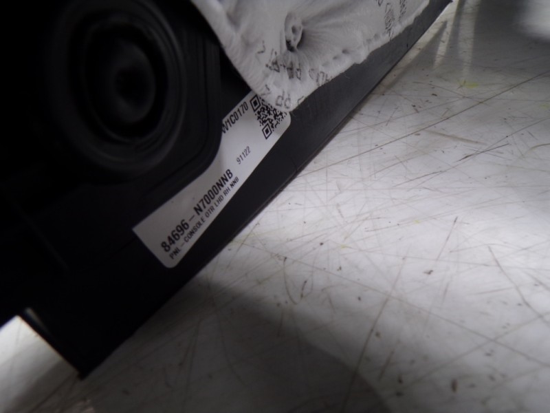 Recambio de apoyabrazos central para hyundai tucson 1.6 crdi referencia OEM IAM  84680N7210NNB 