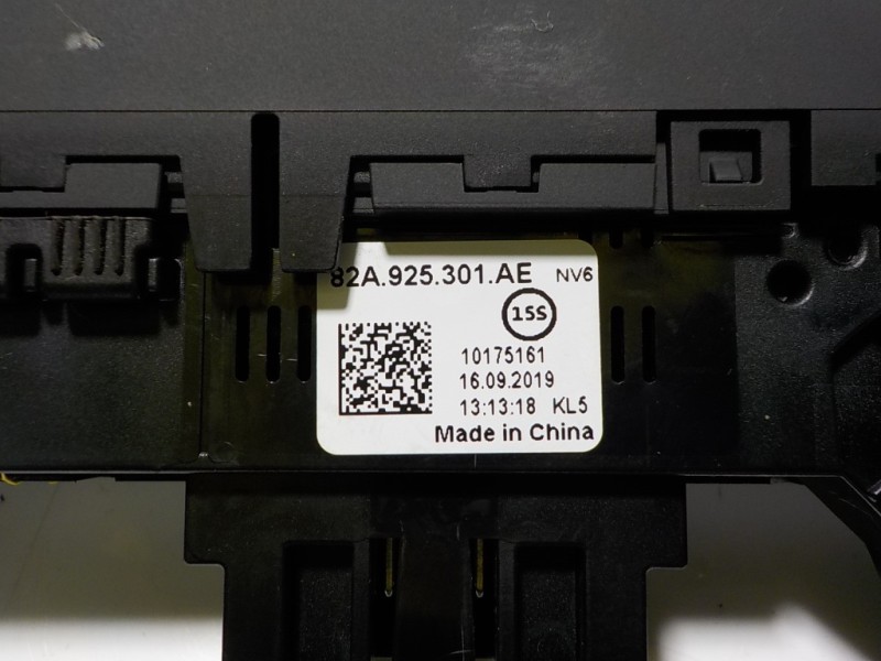 Recambio de warning para audi a1 sportback (gba) 1.0 tfsi referencia OEM IAM 82A925301AE 82A925301AE 