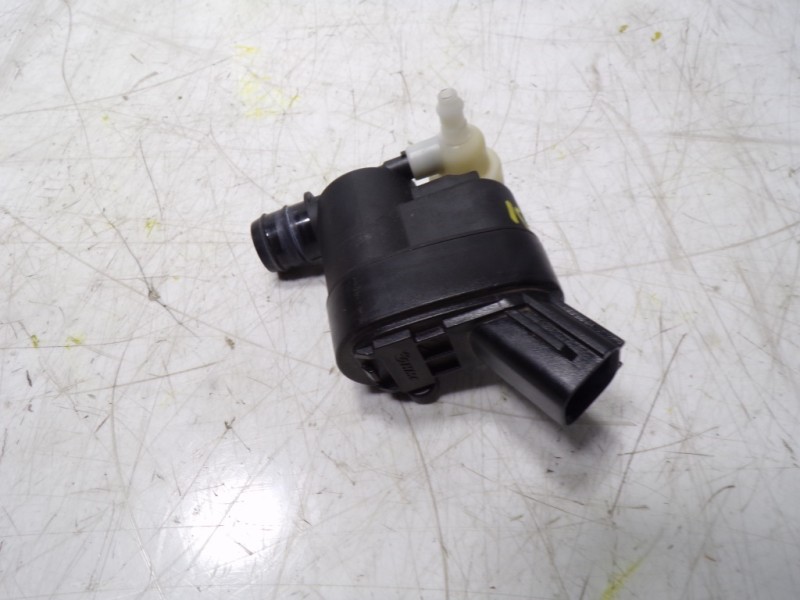 Recambio de bomba limpia para hyundai tucson 1.6 crdi referencia OEM IAM  985102W500 