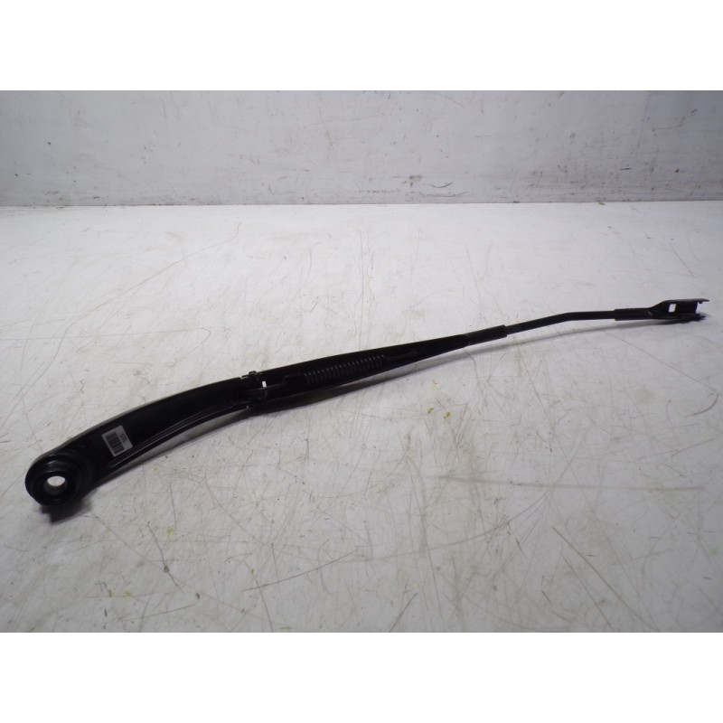 Recambio de brazo limpia delantero izquierdo para hyundai tucson 1.6 crdi referencia OEM IAM   