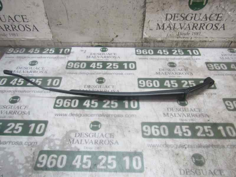 Recambio de brazo limpia delantero derecho para toyota rav 4 referencia OEM IAM 8521142140  