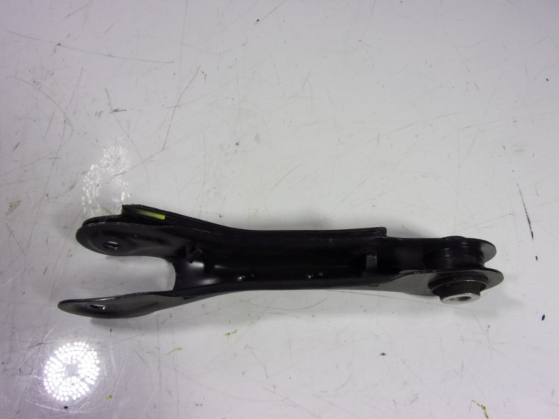 Recambio de brazo suspension inferior trasero izquierdo para hyundai tucson 1.6 crdi referencia OEM IAM   