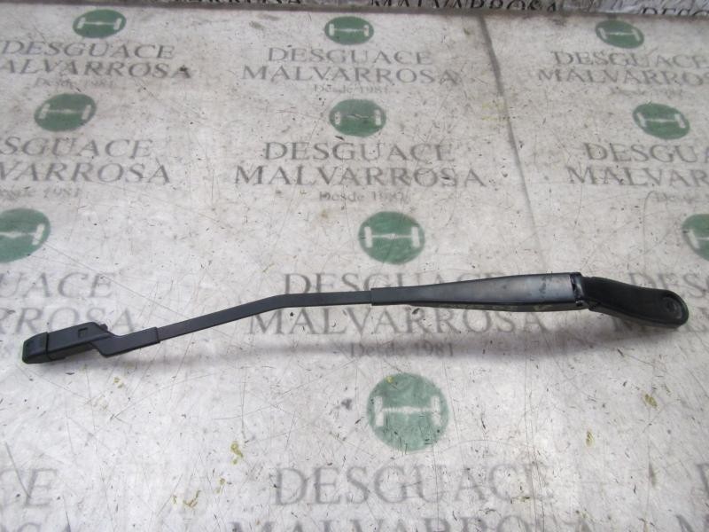 Recambio de brazo limpia delantero izquierdo para volvo xc70 2.4 diesel cat referencia OEM IAM 31276002  