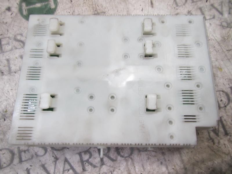 Recambio de caja reles / fusibles para volvo xc70 2.4 diesel cat referencia OEM IAM 31327994 31254837AC 