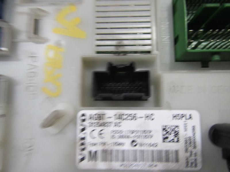 Recambio de caja reles / fusibles para volvo xc70 2.4 diesel cat referencia OEM IAM 31327994 31254837AC 