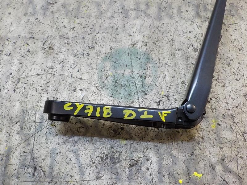 Recambio de brazo limpia delantero izquierdo para audi a1 sportback (8xf) attraction referencia OEM IAM 8X1955407A1P9  