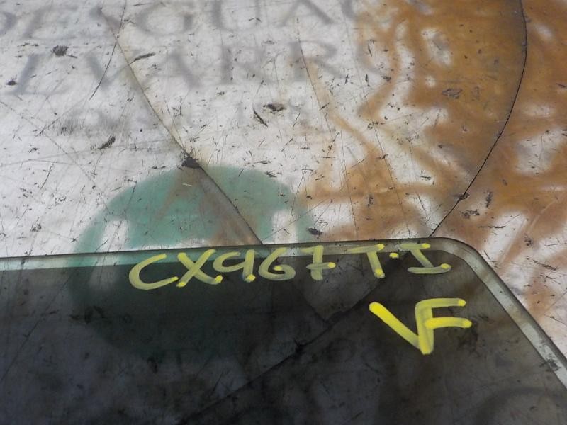 Recambio de cristal puerta trasero izquierdo para volvo xc70 2.4 diesel cat referencia OEM IAM 31217993  