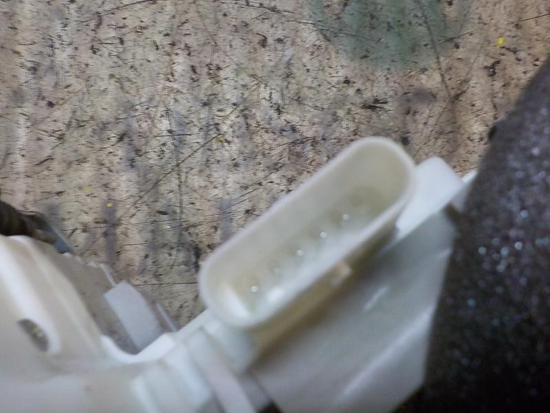 Recambio de cerradura puerta delantera derecha para audi a1 sportback (8xf) attraction referencia OEM IAM 8X1837016C  